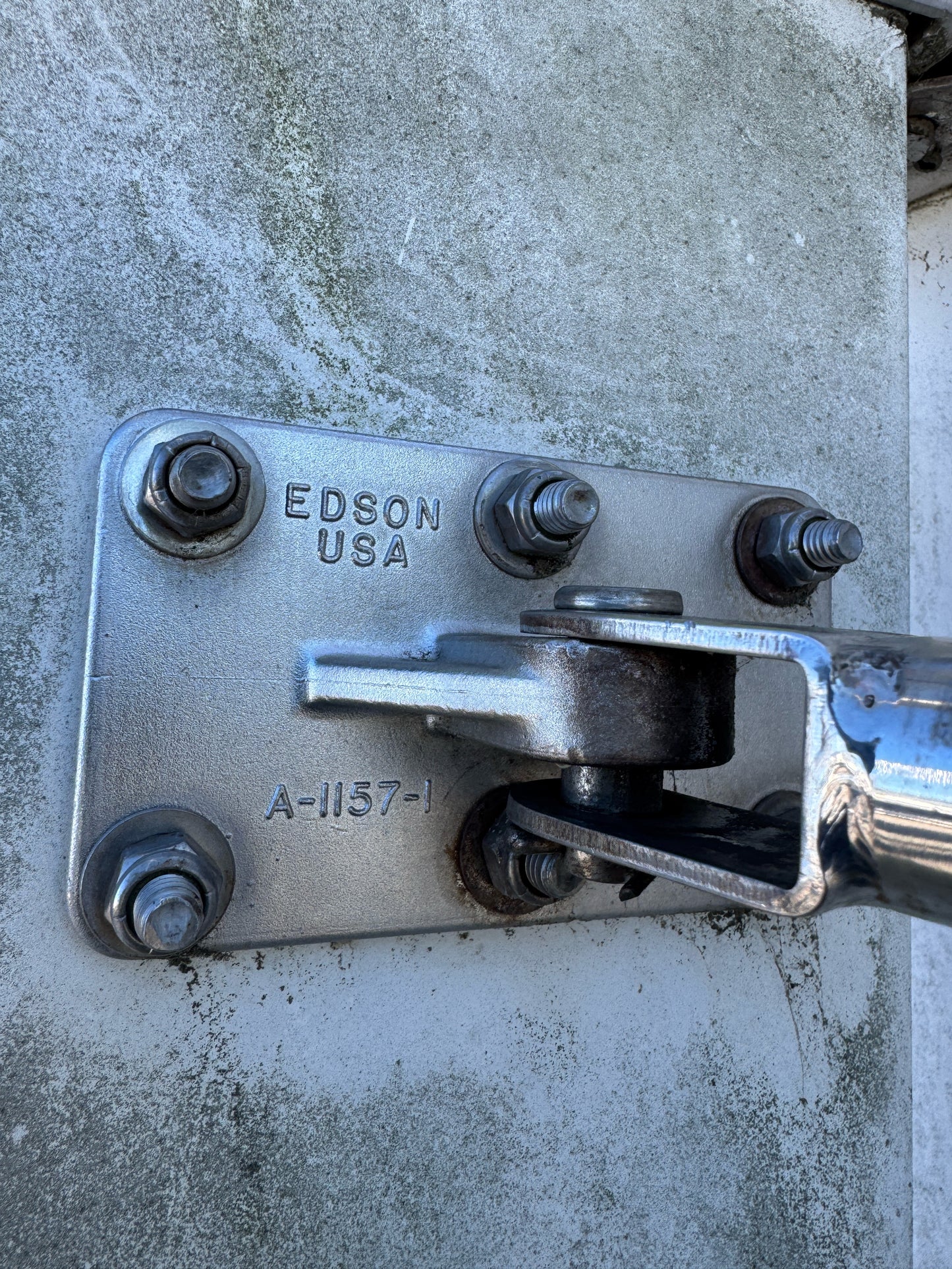 Pearson 27 Rudder With Control Arm & Teleflex Cables