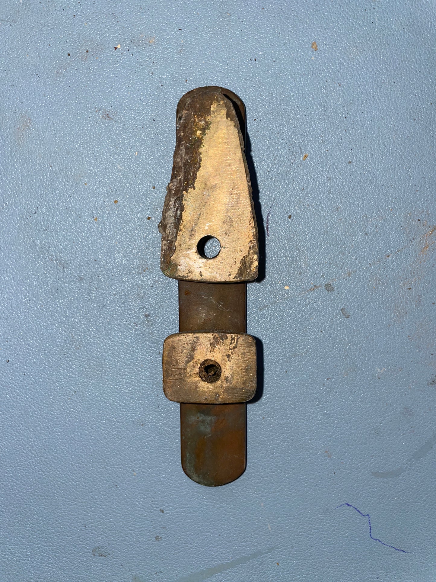 5" Unique Flat Rounded Bronze Cleat - 1934 Eisenhower 50'