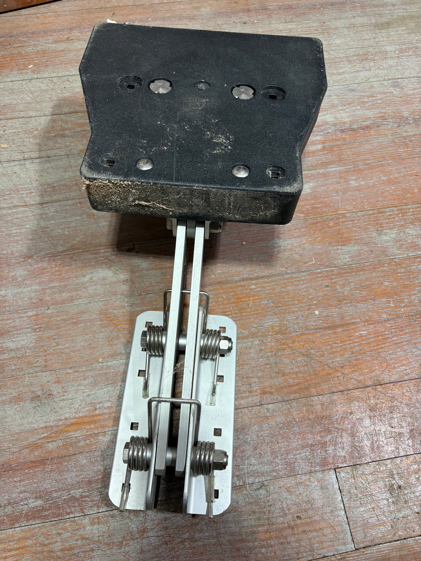 Outboard Engine Motor Mount