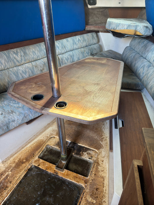 Saloon Table / Bed Piece With Pole - Pearson 27