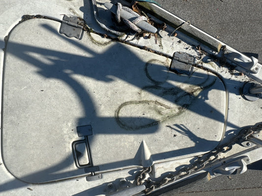 Anchor Locker Lid - Pearson 27