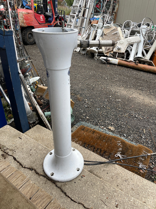 Edson Serial Number 90372 - 30" Tall Pedestal