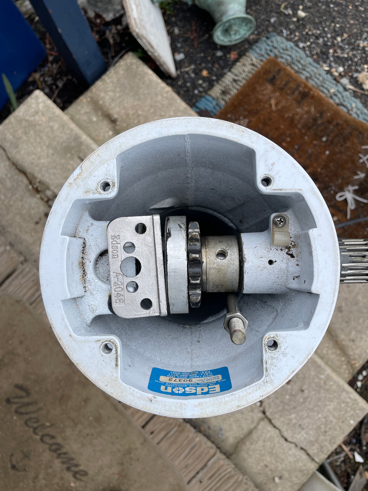 Edson Serial Number 90372 - 30" Tall Pedestal