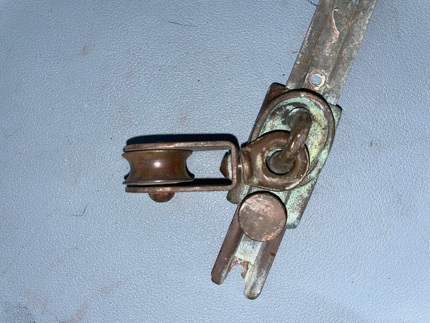 9 3/4" OR 10 1/2" Long Brass 3/4" Track With WC Block - 1/4" Line - Rhodes 19