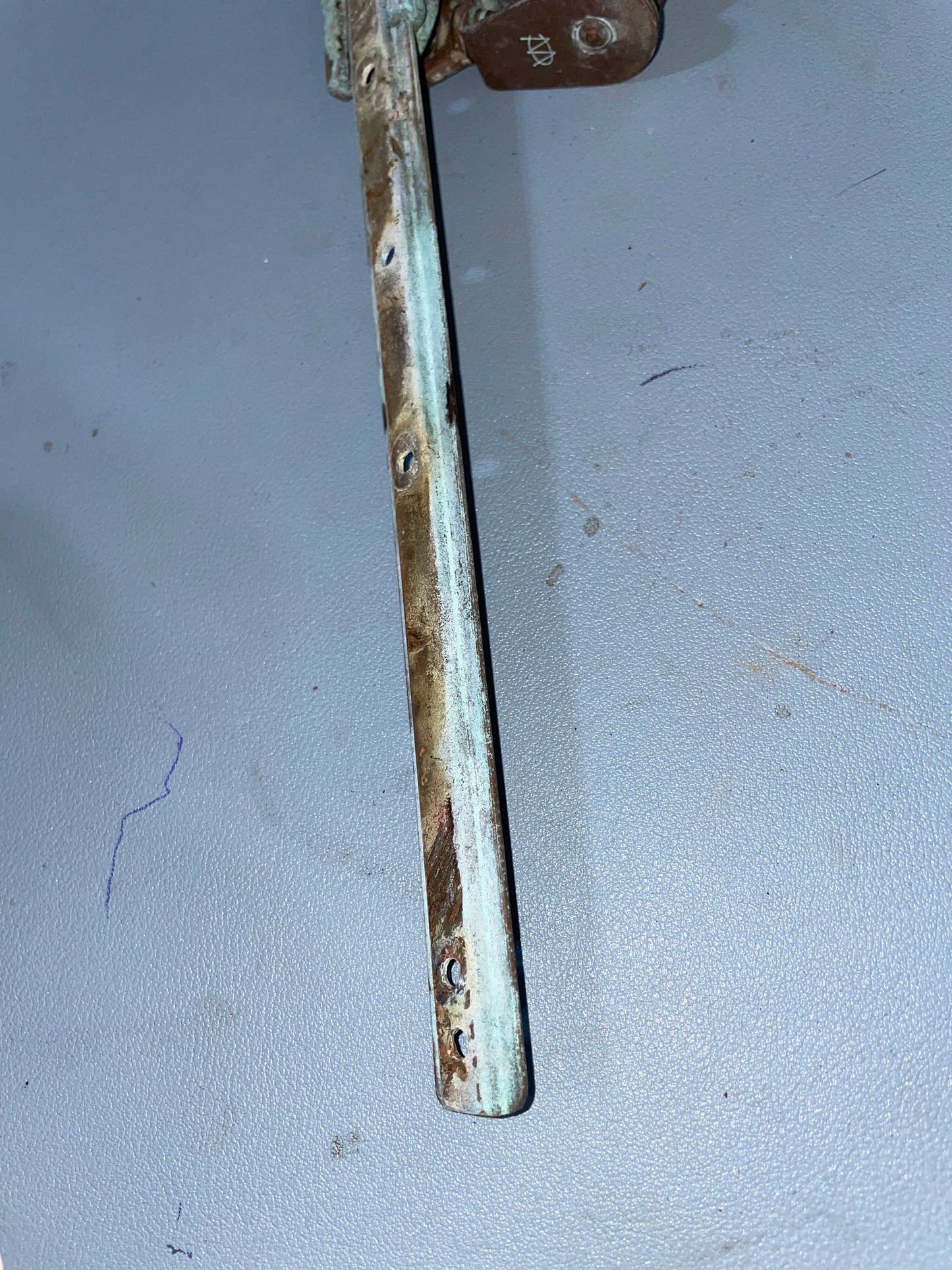 9 3/4" OR 10 1/2" Long Brass 3/4" Track With WC Block - 1/4" Line - Rhodes 19