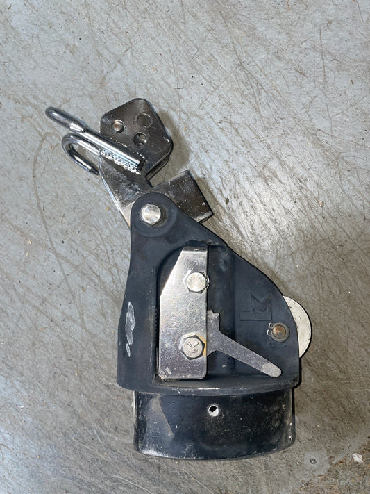Kenyon Spars 3550 Boom Head With Gooseneck