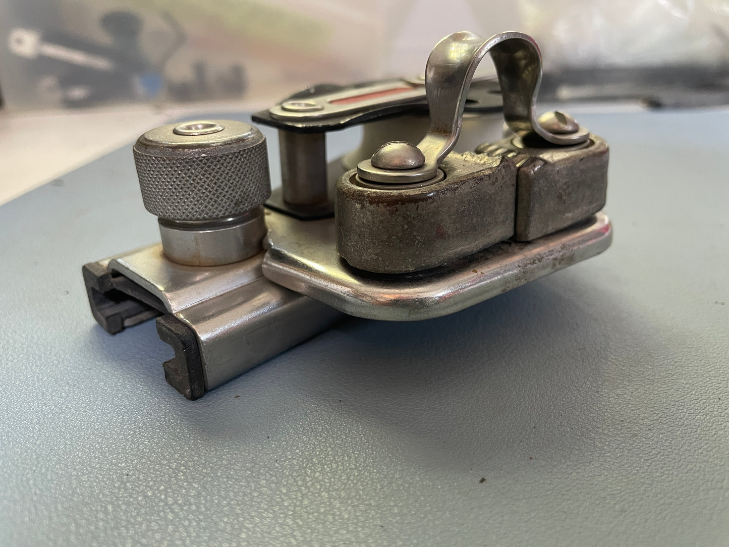 Ronstan RF852 Pull Top Track Car With Cam Cleat - 1" Track