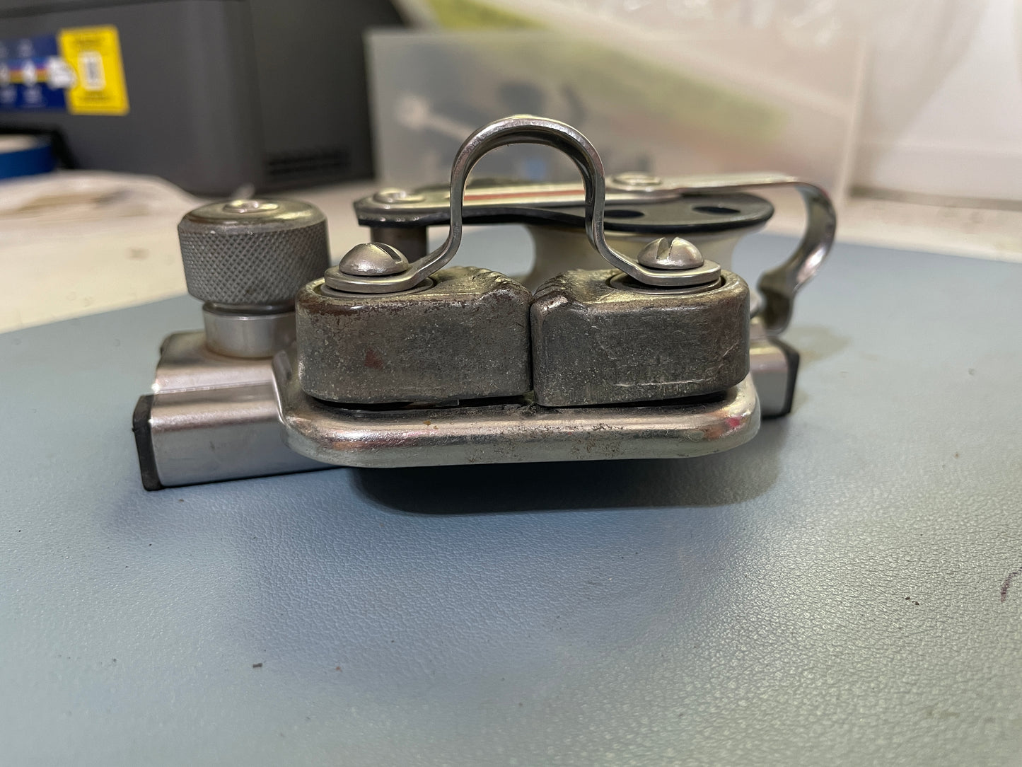 Ronstan RF852 Pull Top Track Car With Cam Cleat - 1" Track