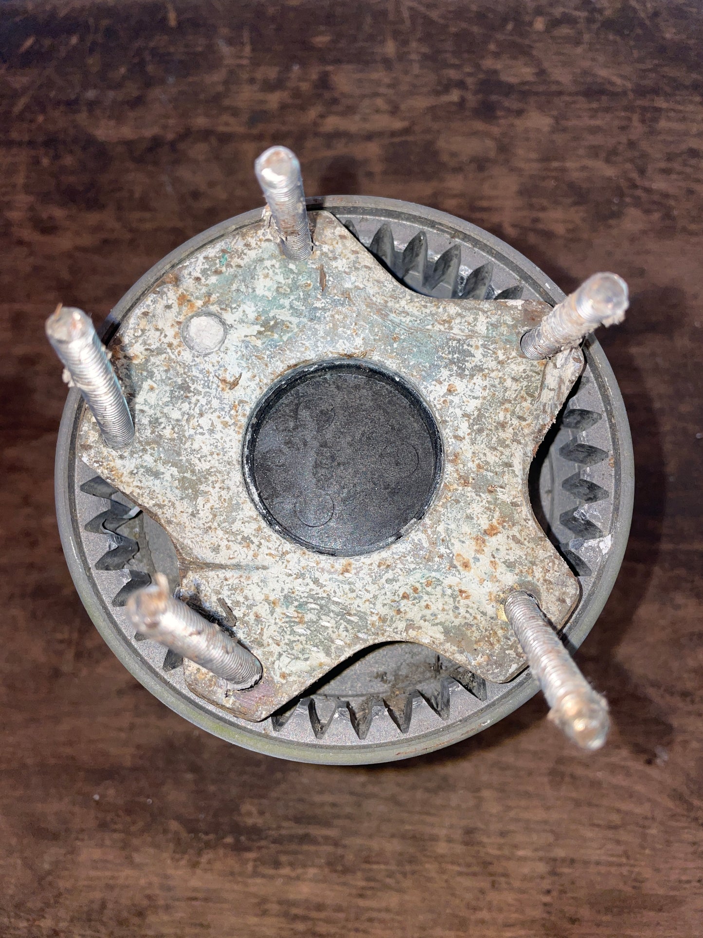 Lewmar 16 Self Tailing Single Speed Winch