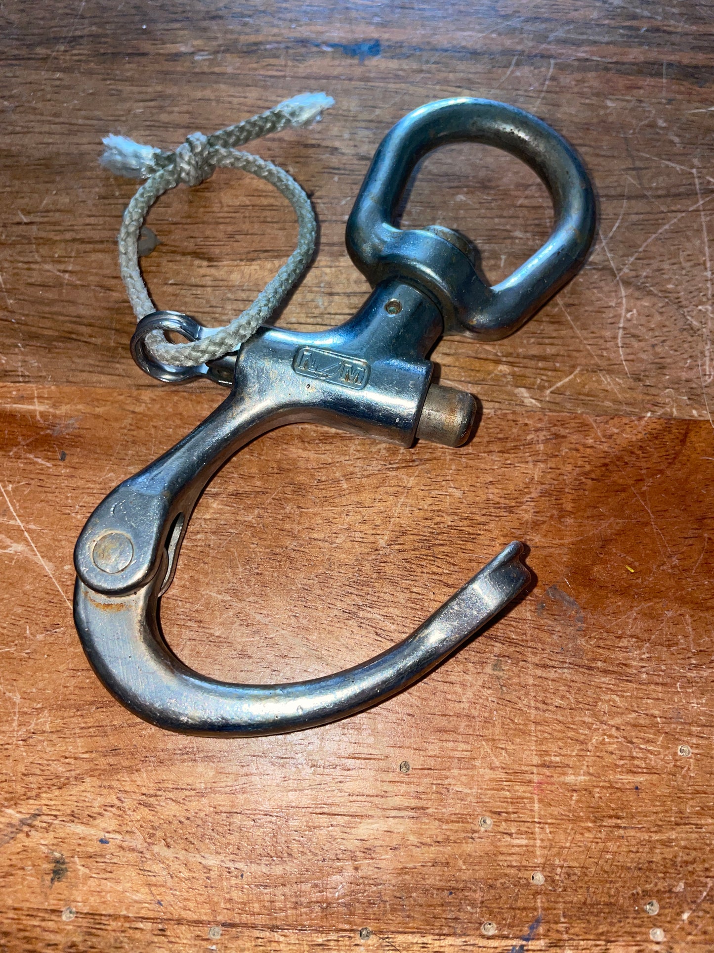 Large Nicro Marine Swivel Bail Shackle - 1 1/8” Diameter