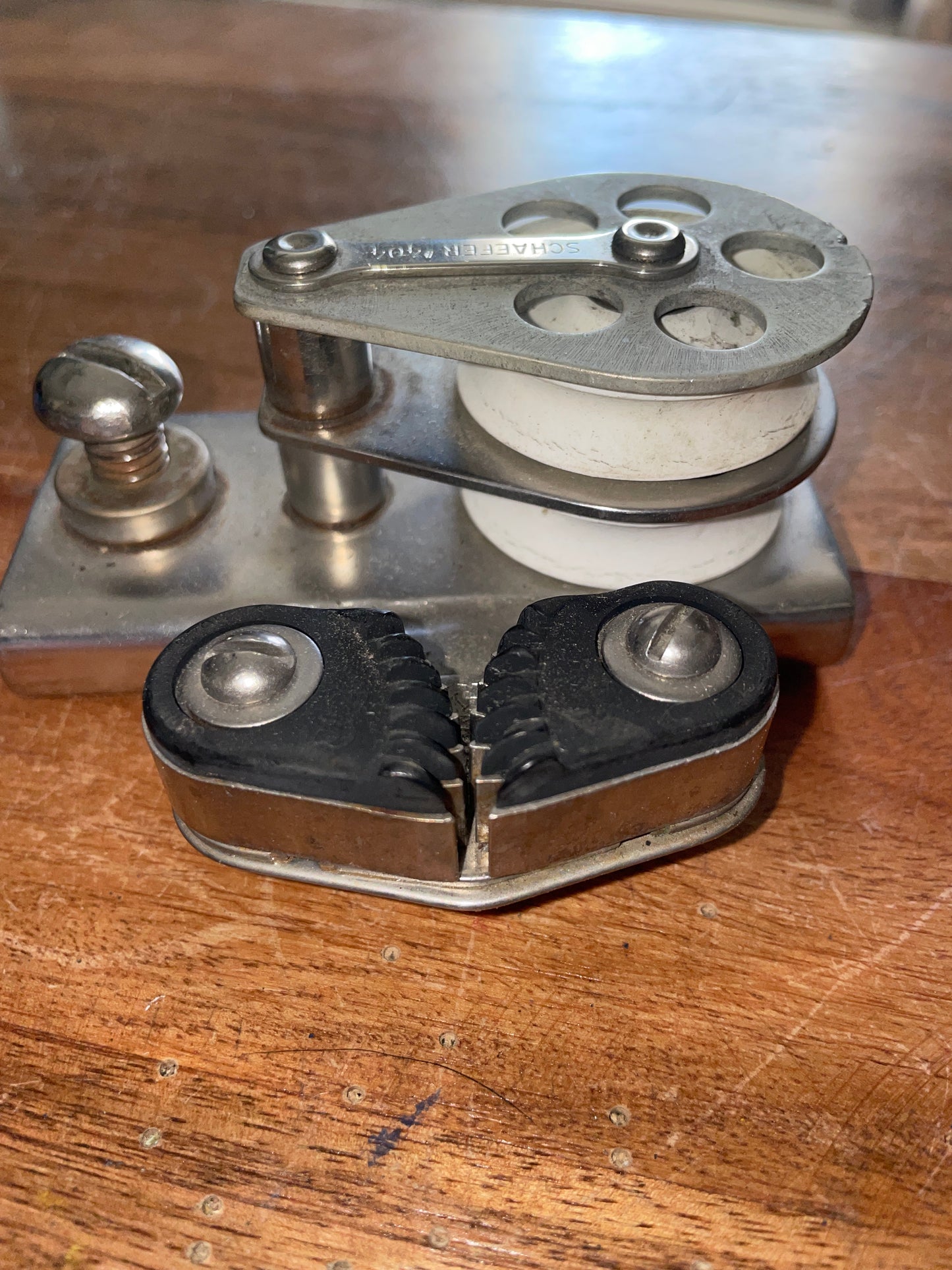 Schaefer Double Cheek Block On 1 1/2” Track With Cam Cleat
