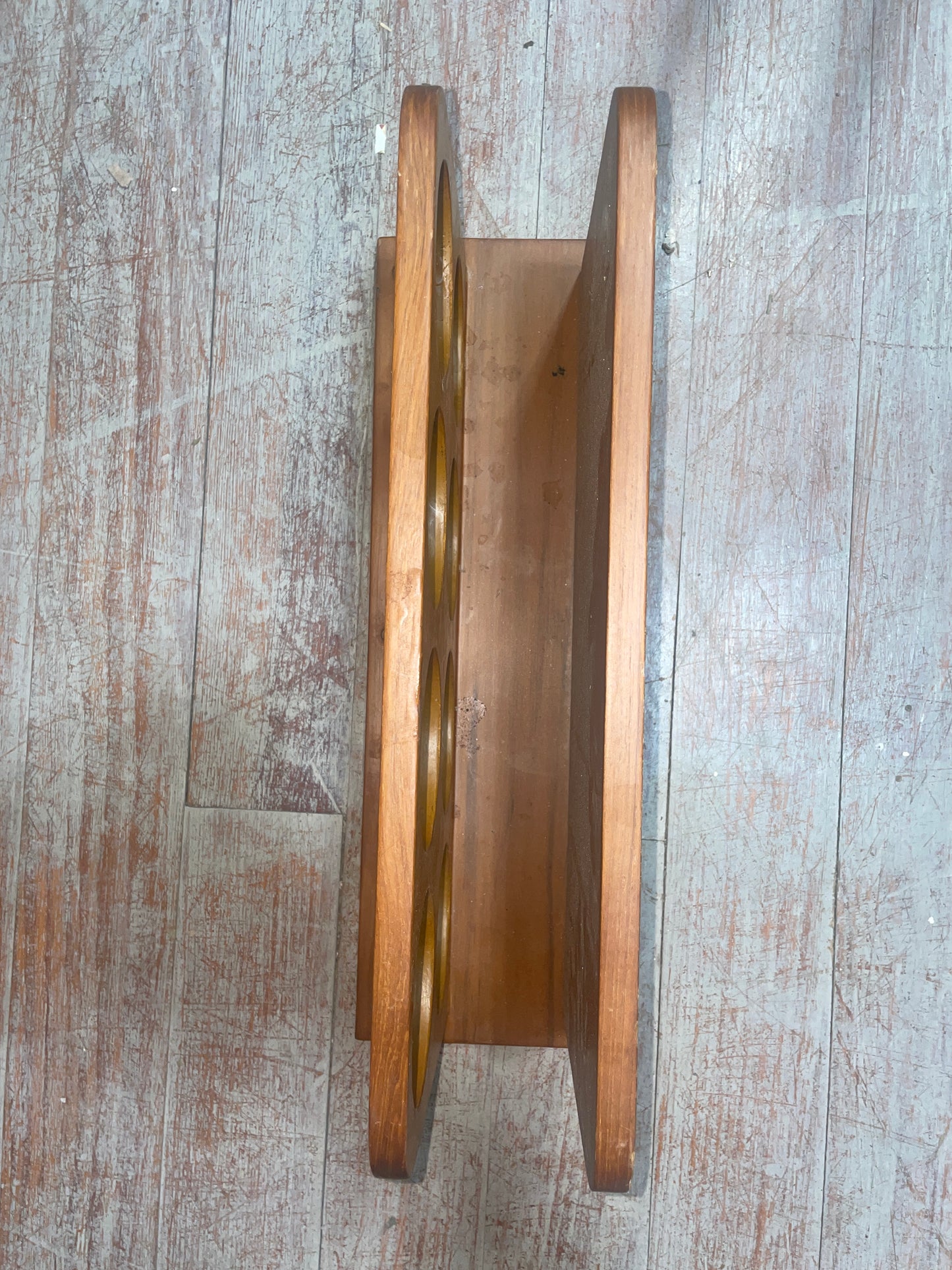 Seated 8 Glass Rack