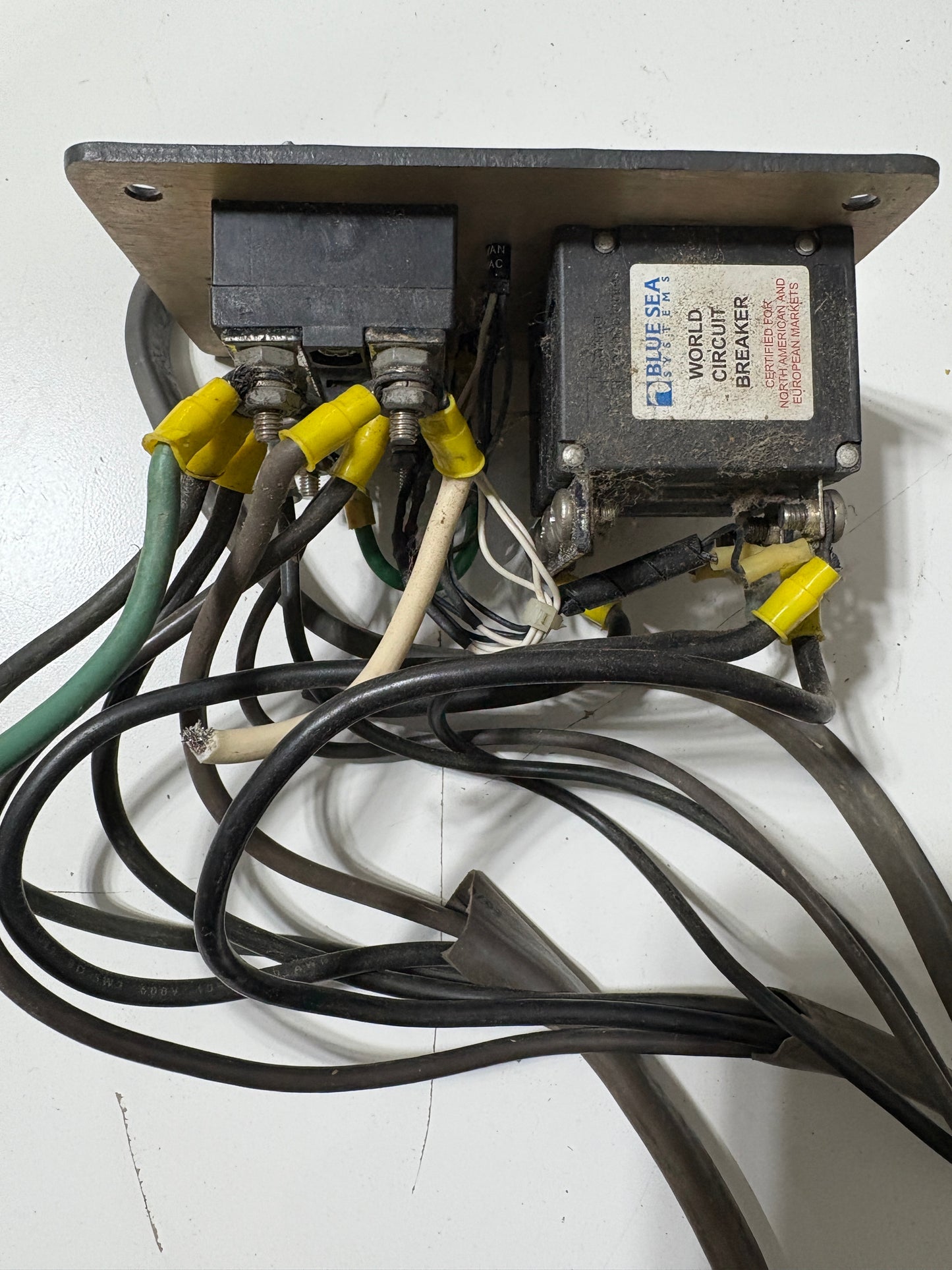 Blue Sea System 120 Volt Panel