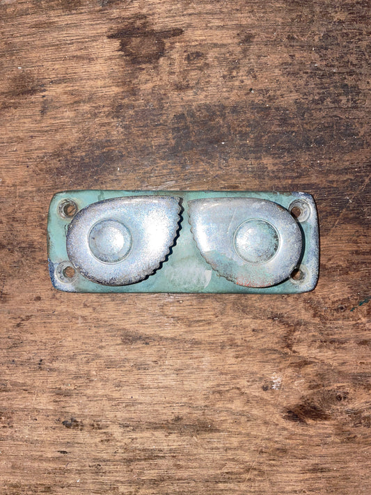 Vintage Bronze Cam Cleat 1/2” Width (Left Cam Does Get Stuck)