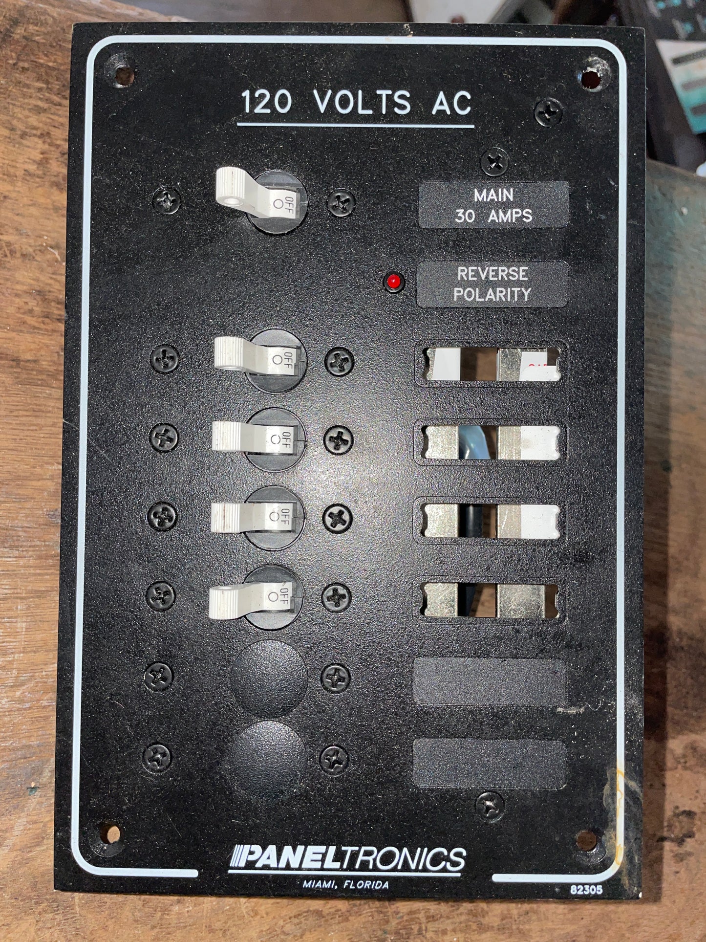 Paneltronics 7 Switch 120 Volts AC Panel- NEW