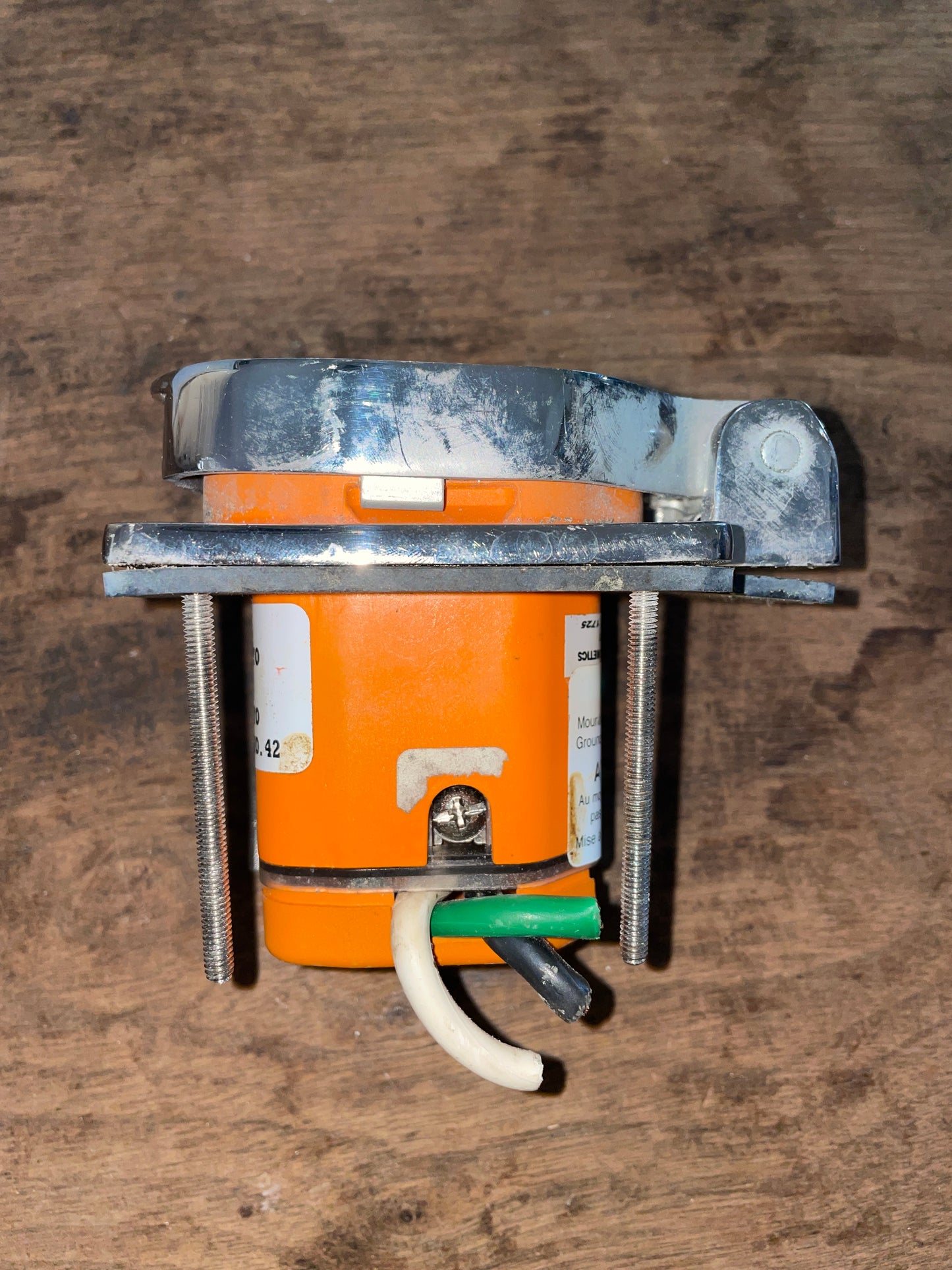 Smart Plug Marine 30A 125V Power Outlet