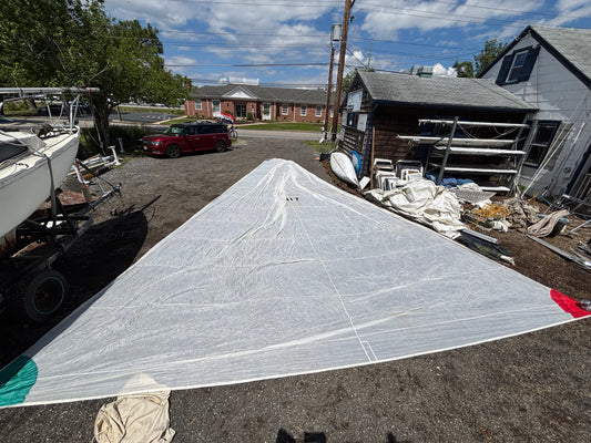 41’9” x 41’9” x 25’2” White Symmetrical Spinnaker