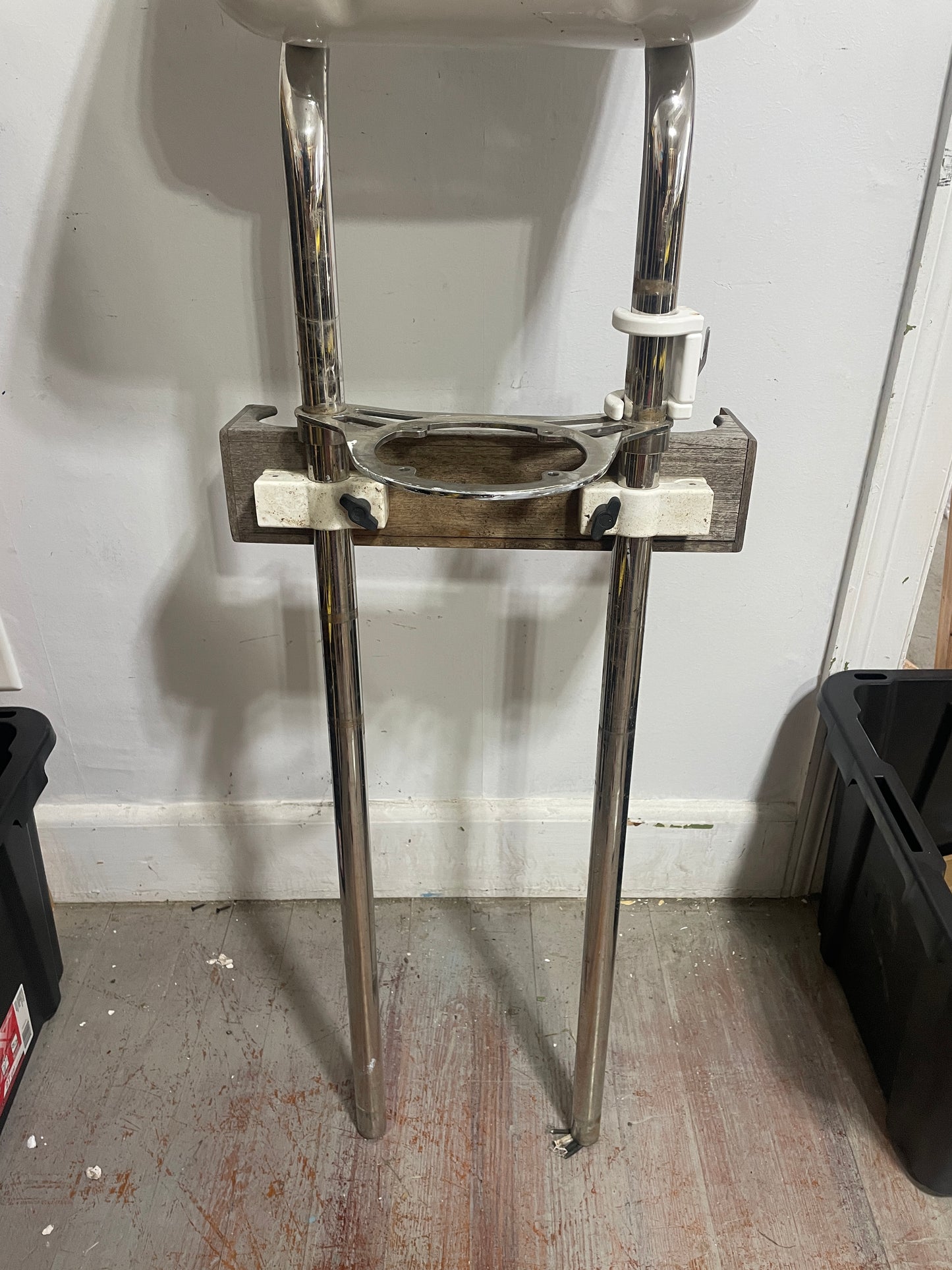 60" Tall Bent Pedestal Guard With Garmin & Raymarine Electronics