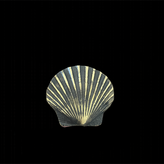 bronze shell drawer pull