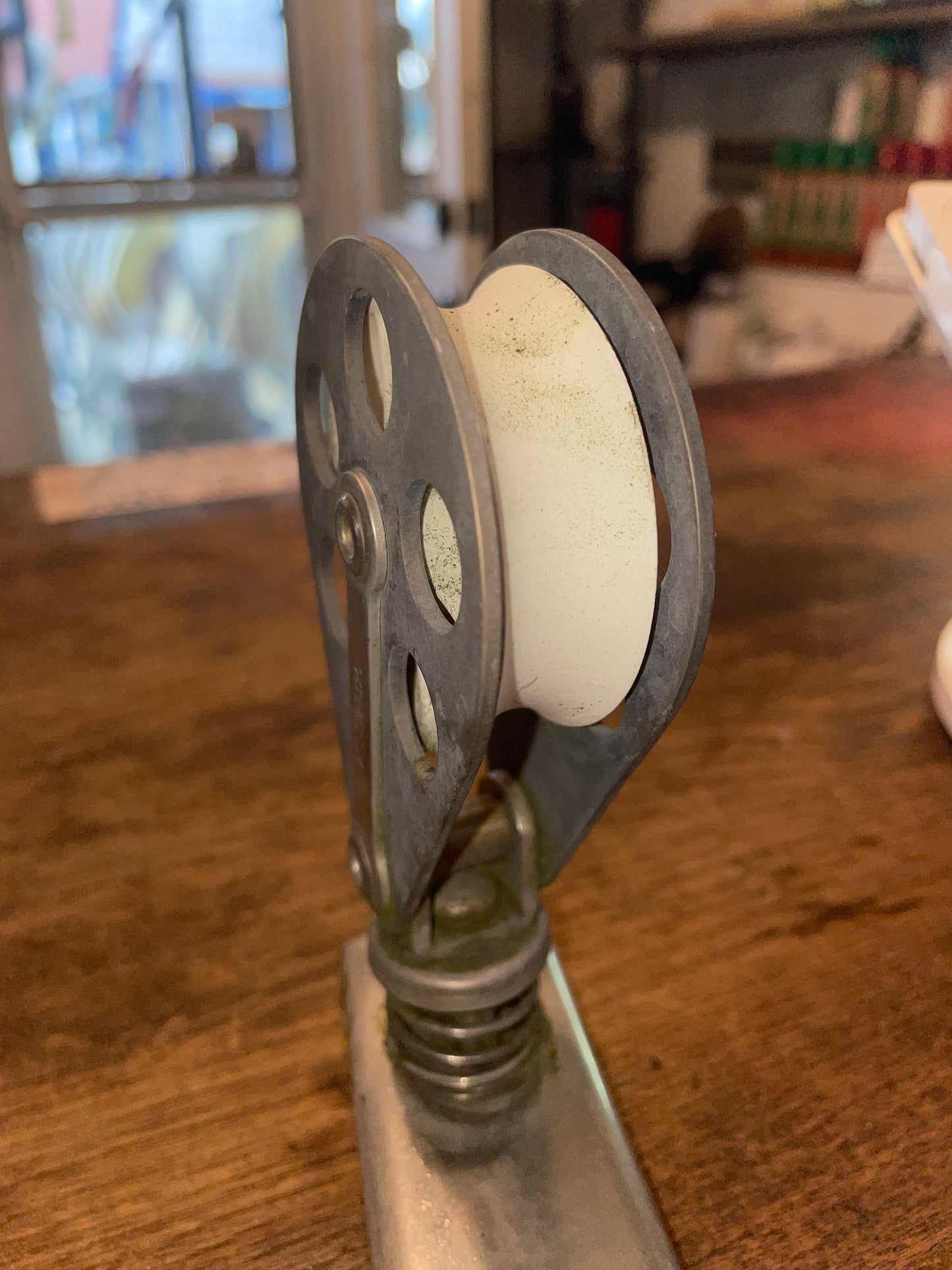 Schaefer Spring Loaded Single Block With 1 1/4” Screw Top Track Car