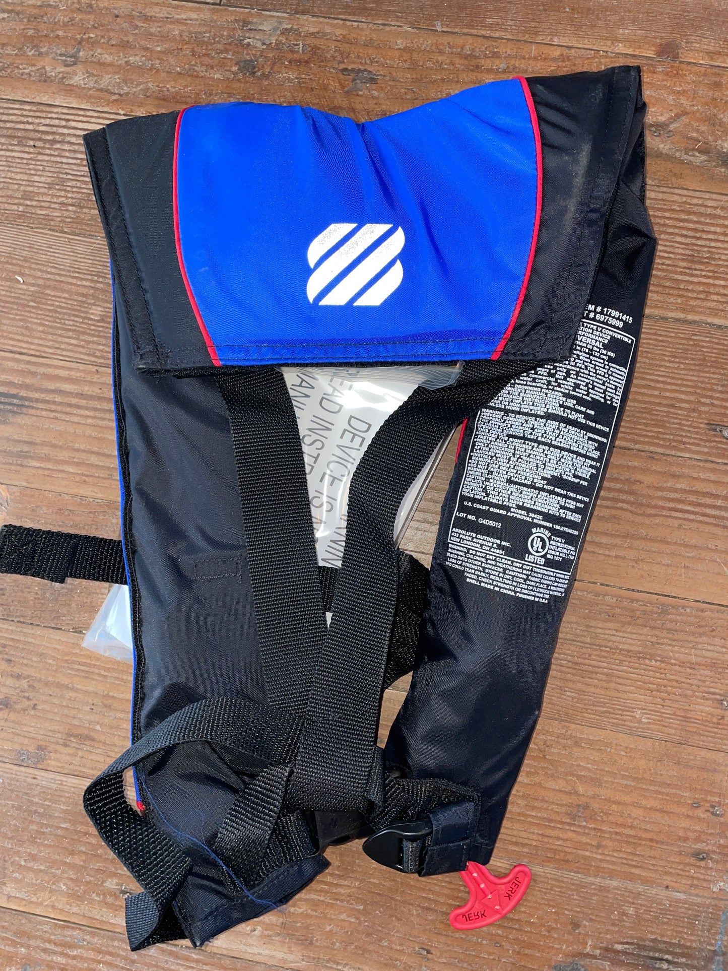 West Marine Auto/manual24 Convertible Type V Personal Floatation Devi