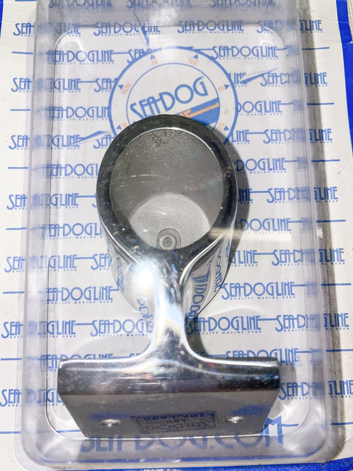 Seadog Line 316  Stainless Center Fitting