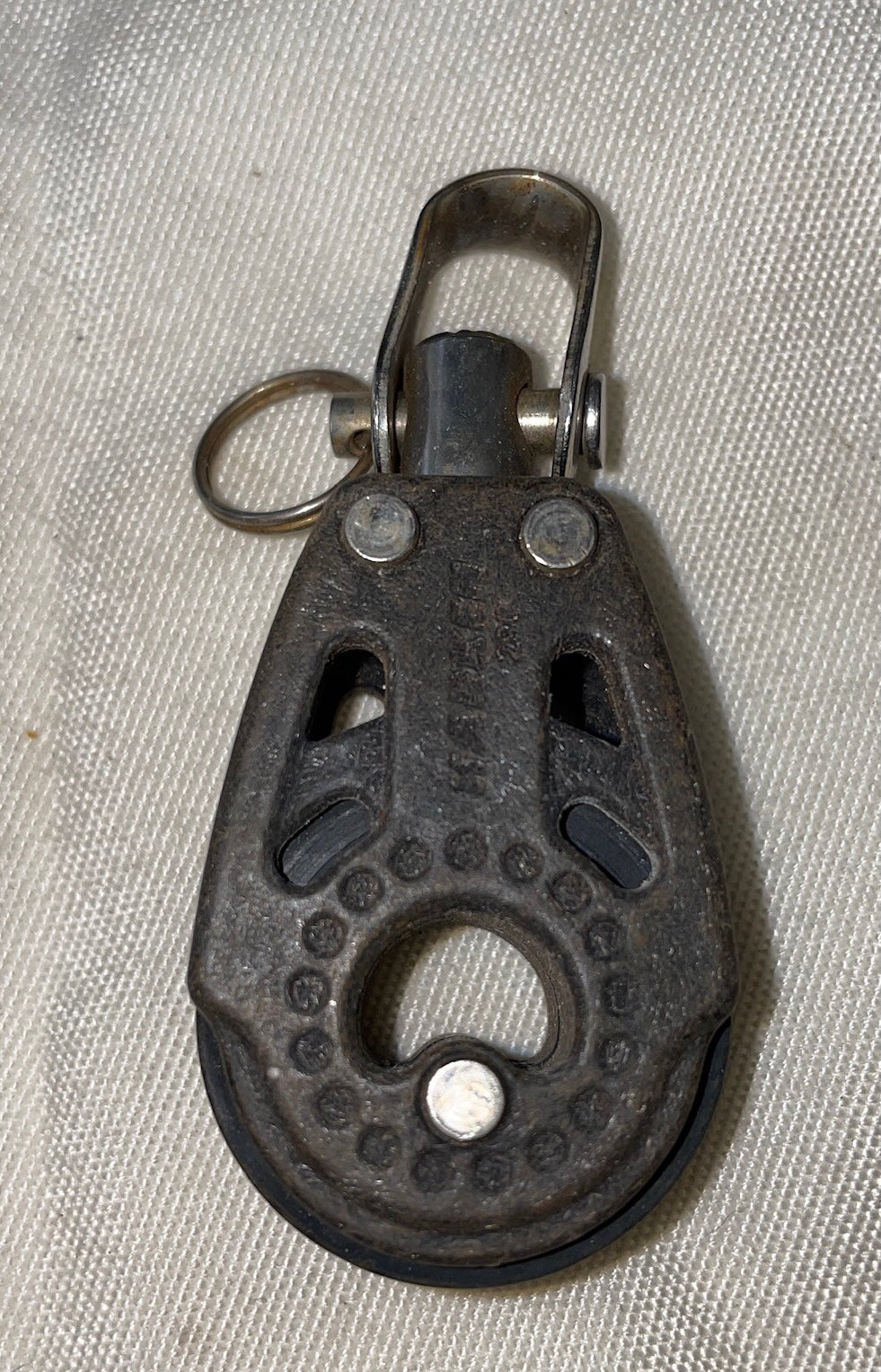 Small Black 29C Harken Swivel Single OR Double Block -1 1/8” Sheave (1/4” Line)