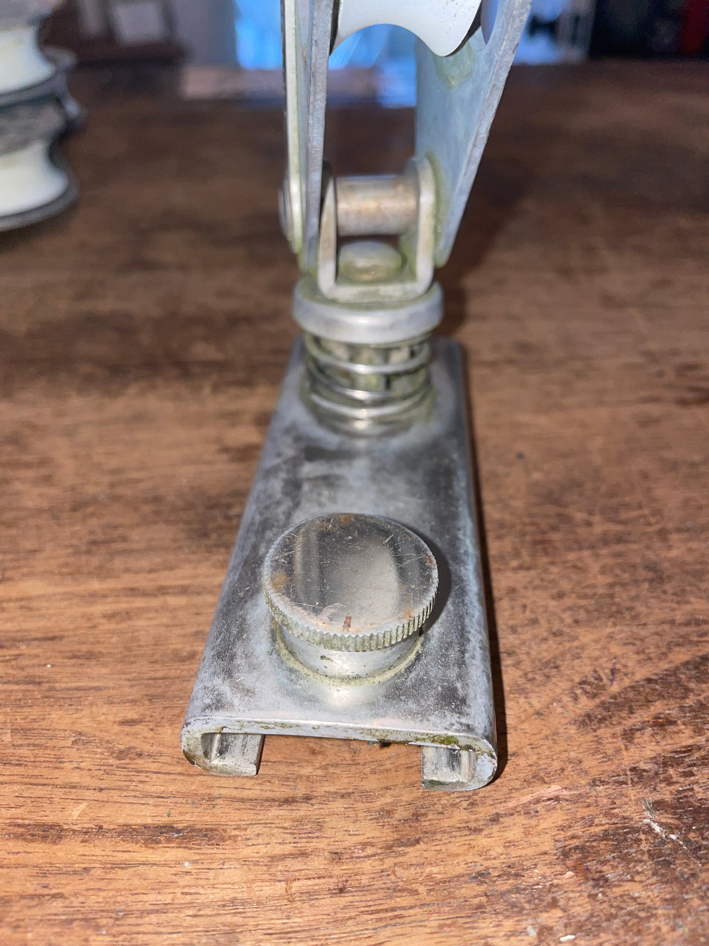 Schaefer Spring Loaded Single Block With 1 1/4” Screw Top Track Car